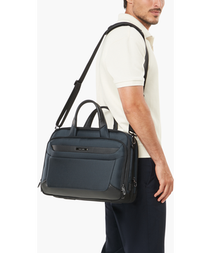 Pro-DLX 6 Datorväska – Porfölj 15.6" 30.5 x 42 x 15/21 cm | 1.4 kg Pro-DLX 6 Datorväska – Porfölj 15.6" 30.5 x 42 x 15/21 cm | 1.4 kg