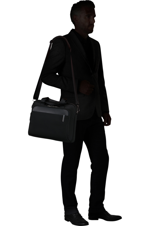 Samsonite Evosight Slim Bailhandle 15.6'  Black Samsonite Evosight Slim Bailhandle 15.6'  Black