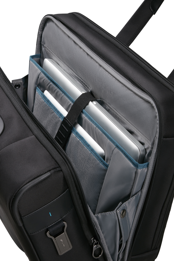 Samsonite Spectrolite 4.0 Rolling Tote Expandable 15.6'  Black Samsonite Spectrolite 4.0 Rolling Tote Expandable 15.6'  Black