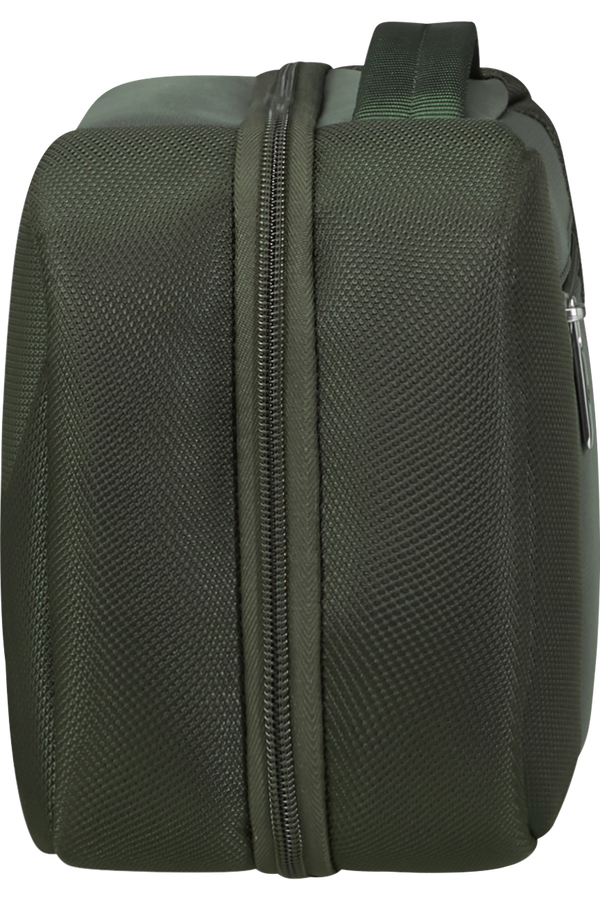 Samsonite Re-Lite Toilet Kit  Climbing Ivy Samsonite Re-Lite Toilet Kit  Climbing Ivy