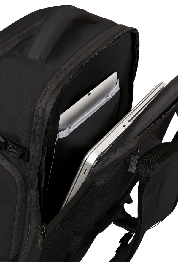 Biz2Go 2 3-i-1 Reseryggs&auml;ck 17.3"