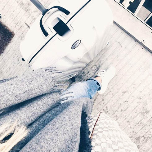 The art of packing with Spanish fashion blogger Monica Sors
