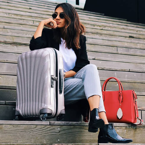 Step up your game with our Cosmolite case and Seraphina handbag. #MySamsonite @soniaheartsfashion