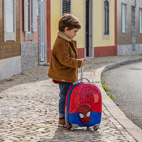 med Spiderman blir resan garanterat ett stort äventyr!
